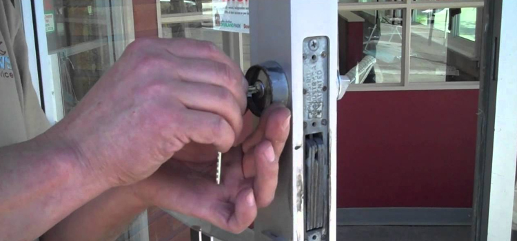 commercial door lock repair Lakewood